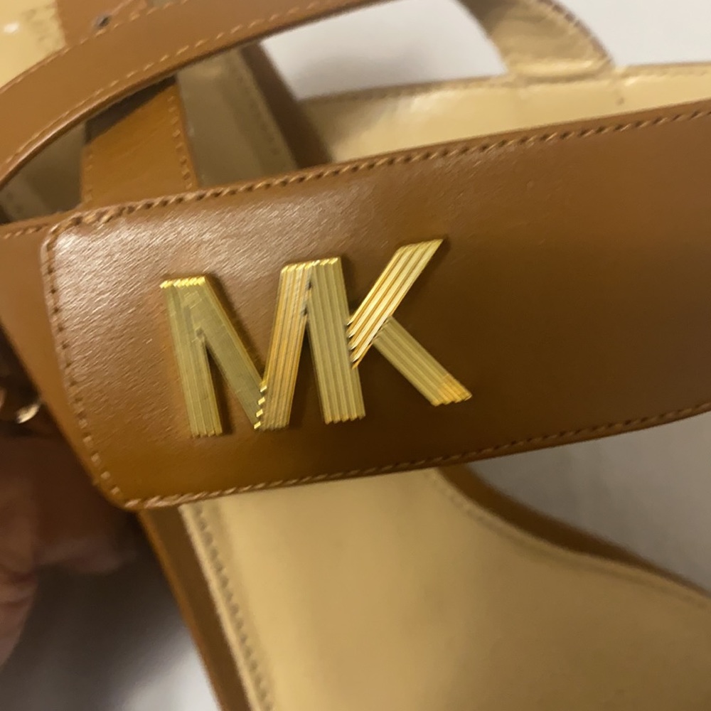 MK - Picture 5 of 5